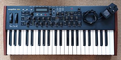 Dave Smith Instruments-Mopho SE